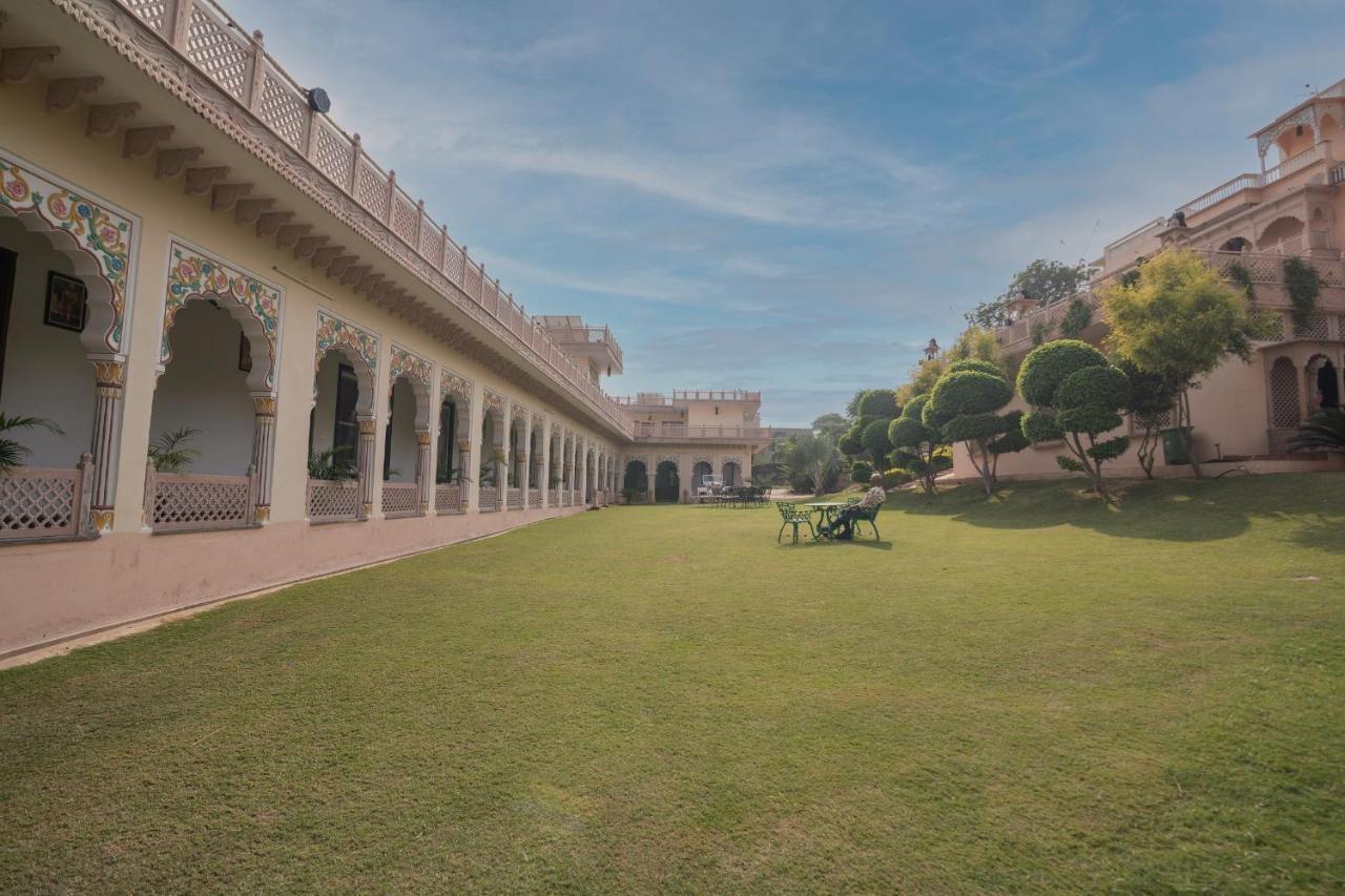 Fort Beejwar Chauhan By Aayams Neemrana Shahjahanpur Exterior photo